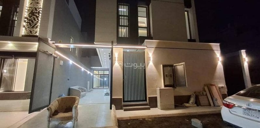 Villa de 4 dormitorios en Riyadh, Saudi Arabia No. 99683