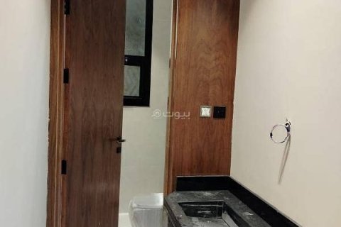 Apartment de 2 dormitorios en Riyadh, Saudi Arabia No. 99680 11