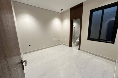 Apartment de 4 dormitorios en Riyadh, Saudi Arabia No. 99684 11