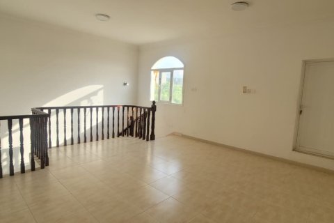 Villa de 4 dormitorios en Al Qurm, Oman No. 66947 2