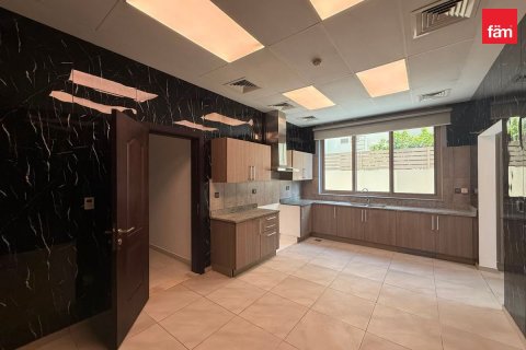 4 bedrooms Villa in Al Furjan, UAE No. 168793 29