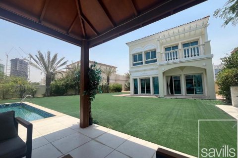 Вилла с 2 спальнями в Jumeirah Village Triangle, ОАЭ №194379