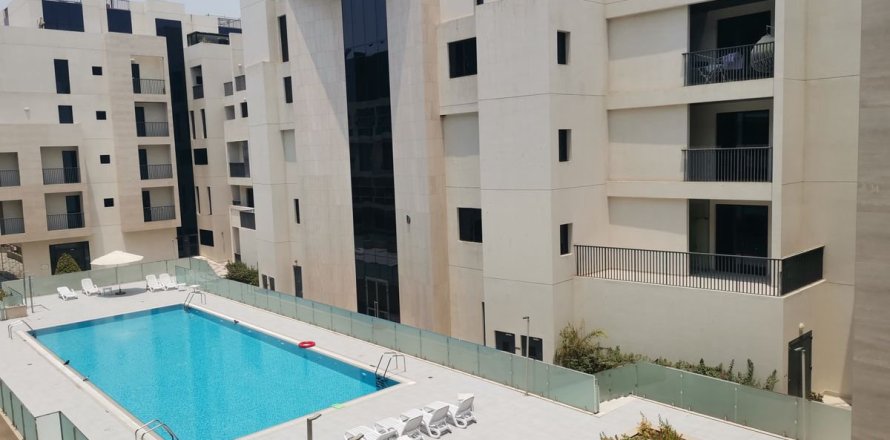 2 bedrooms Apartment in Mirdif, UAE No. 166191