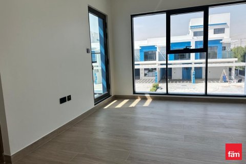 4 bedrooms Townhouse in Dubai, UAE No. 166187 12
