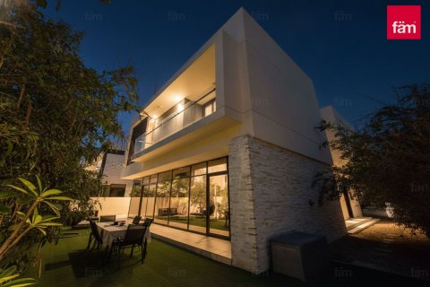 5 bedrooms Villa in Dubai, UAE No. 166189 5