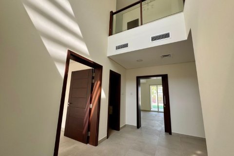 4 bedrooms Villa in Ras Al Khaimah, UAE No. 184042 5