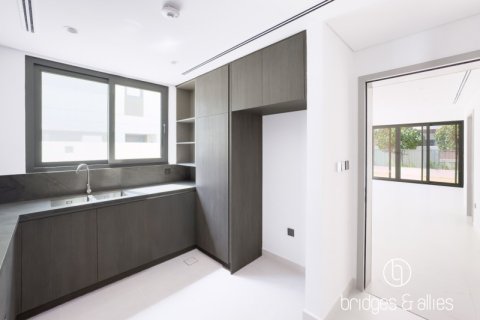 Villa de 4 dormitorios en Dubai, UAE No. 102450 9