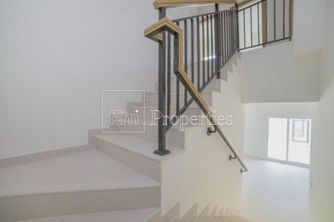 Villa de 3 chambres à Dubai, UAE No. 100130 12