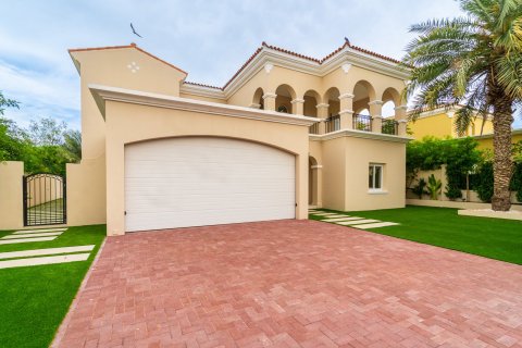 Villa de 5 dormitorios en Dubai, UAE No. 154366 3