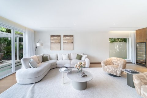 Villa de 5 dormitorios en Dubai, UAE No. 154366 22