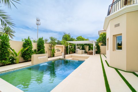 Villa de 5 dormitorios en Dubai, UAE No. 154366 8