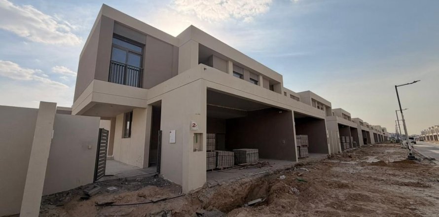 Villa de 4 chambres à Dubai, UAE No. 144515