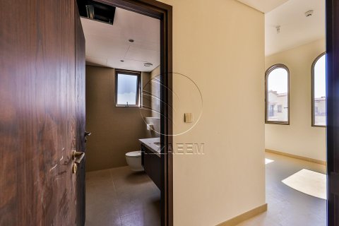 3 bedrooms Townhouse in Khalifa City, UAE No. 90225 12