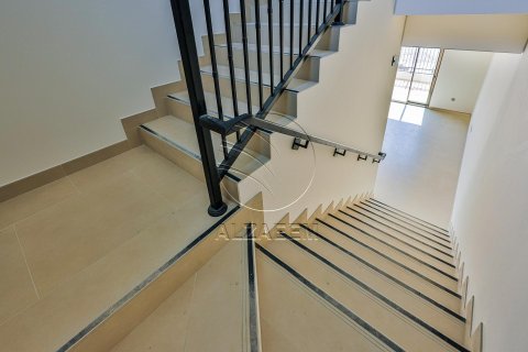 3 bedrooms Townhouse in Khalifa City, UAE No. 90225 18