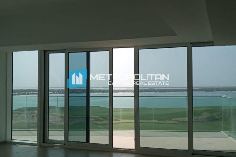 Apartment de 2 dormitorios en  Yas Island, UAE No. 147946 11