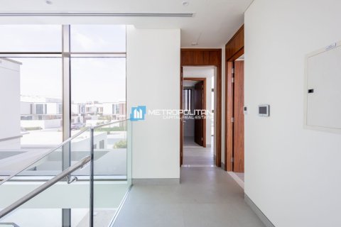 Townhouse de 3 dormitorios en Abu Dhabi, UAE No. 147944 3