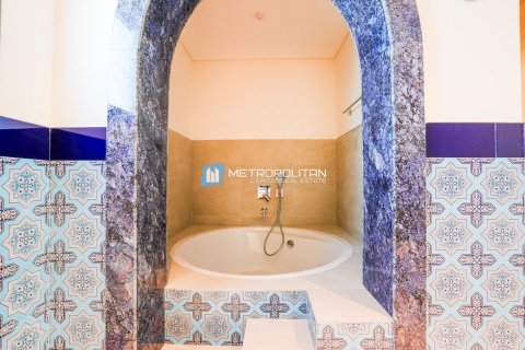 5 bedrooms Villa in Ghantoot, UAE No. 147943 17