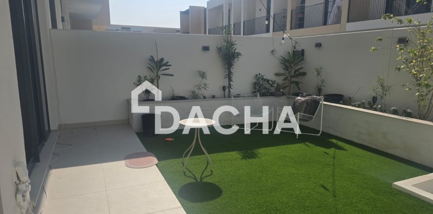 3 bedrooms Townhouse in EMAAR South, UAE No. 156575