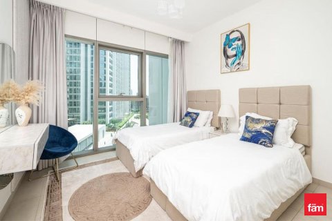 Квартира с 3 спальнями в Даунтаун Дубай (Даунтаун Бурдж Дубай), ОАЭ №141663 11