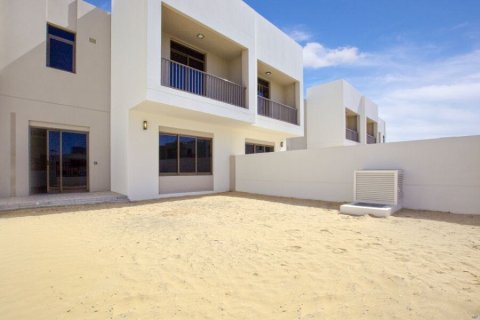 Таунхаус с 3 спальнями в Hayat Townhouses, ОАЭ №149126 21