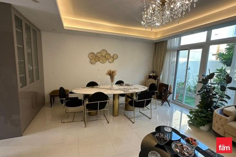 3 bedrooms Townhouse in Dubai, UAE No. 134077 3