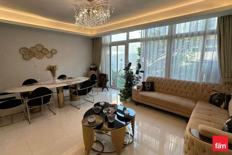 3 bedrooms Townhouse in Dubai, UAE No. 134077 4
