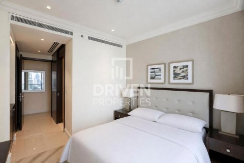 Квартира с 2 спальнями в The Address Residence Fountain Views, ОАЭ №209376 7