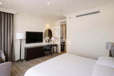 Квартира с 2 спальнями в The Address Residence Fountain Views, ОАЭ №209376 9