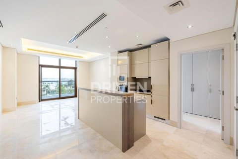 Apartment de 2 dormitorios en The Crescent, UAE No. 85112 3
