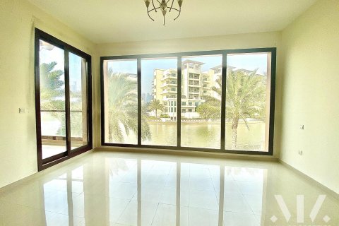 Townhouse de 4 dormitorios en Jumeirah Islands, UAE No. 10659 3