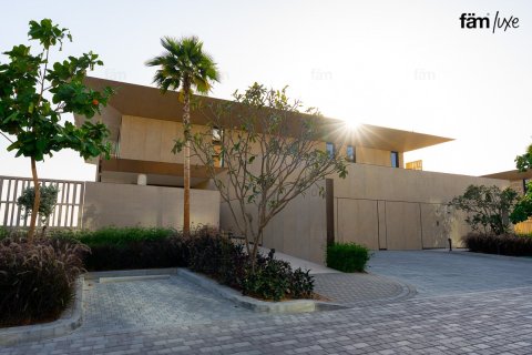5 bedrooms Villa in Dubai, UAE No. 56270 20