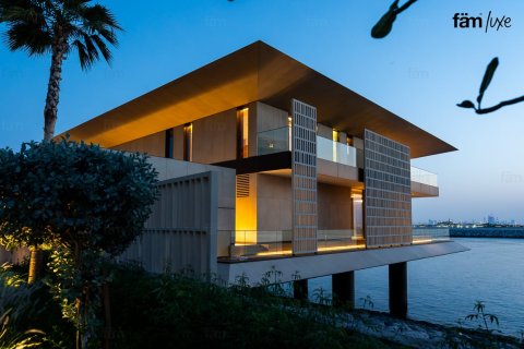 5 bedrooms Villa in Dubai, UAE No. 56270 1