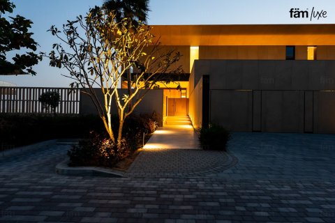 5 bedrooms Villa in Dubai, UAE No. 56270 21