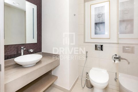 1 bedroom Apartment in DAMAC Towers by Paramount, UAE No. 204042 13