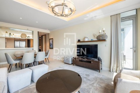 Apartment de 2 dormitorios en The Address Residence Fountain Views, UAE No. 204040 5