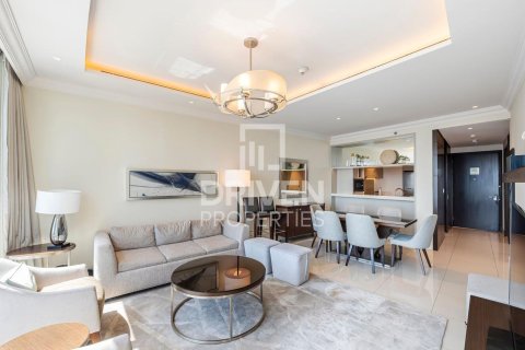 Apartment de 2 dormitorios en The Address Residence Fountain Views, UAE No. 204040