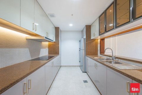 Квартира с 3 спальнями №99949 2