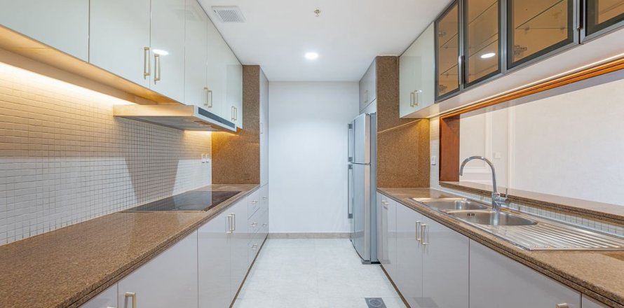 Квартира с 3 спальнями №99949