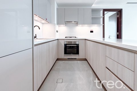 3 bedrooms Apartment in Dubai, UAE No. 183093 6