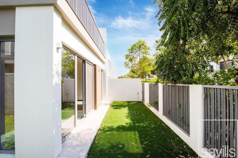 4 bedrooms Townhouse  No. 107737 2