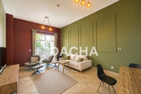 Apartment de 2 dormitorios en Motor City, UAE No. 156584 3