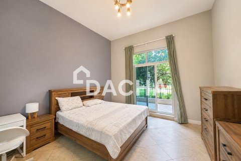 Apartment de 2 dormitorios en Motor City, UAE No. 156584 8
