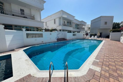 Villa de 4 dormitorios No. 127106 19