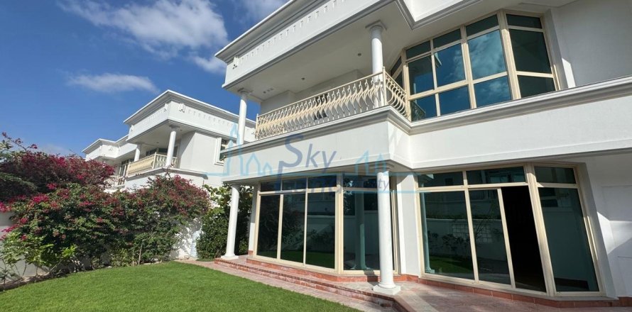 Villa de 4 dormitorios No. 127106