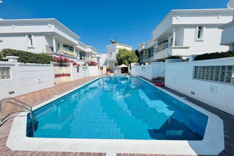 Villa de 4 dormitorios No. 127106 3