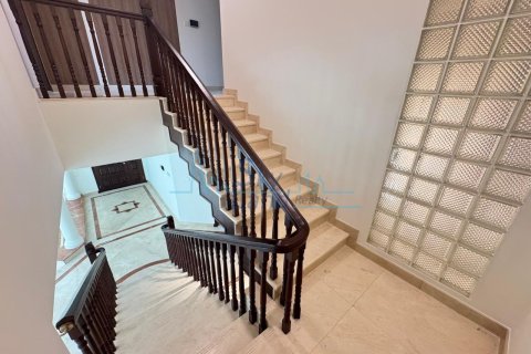 Villa de 4 dormitorios No. 127106 29