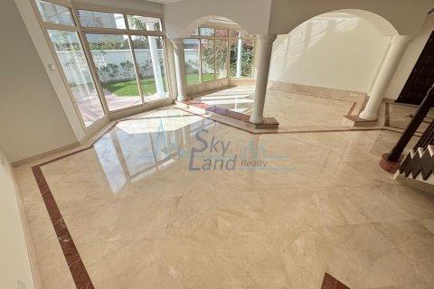 Villa de 4 dormitorios No. 127106 7