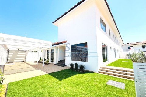 Вилла с 5 спальнями №127104 2