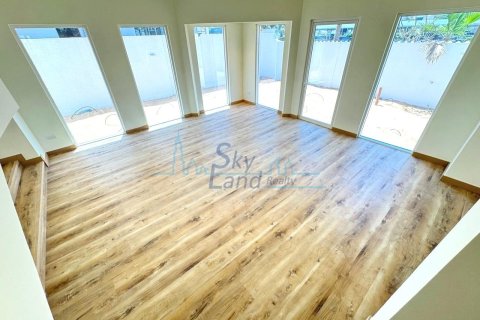 Вилла с 5 спальнями №127104 16