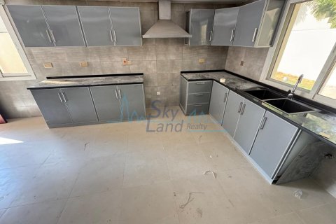 Вилла с 5 спальнями №127105 13